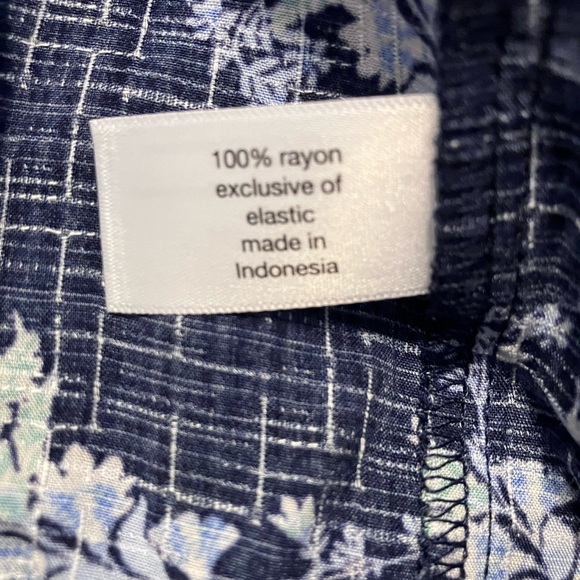 Lane Bryant Smocked Shoulder & Cuff Popover Blouse - Picture 9 of 14